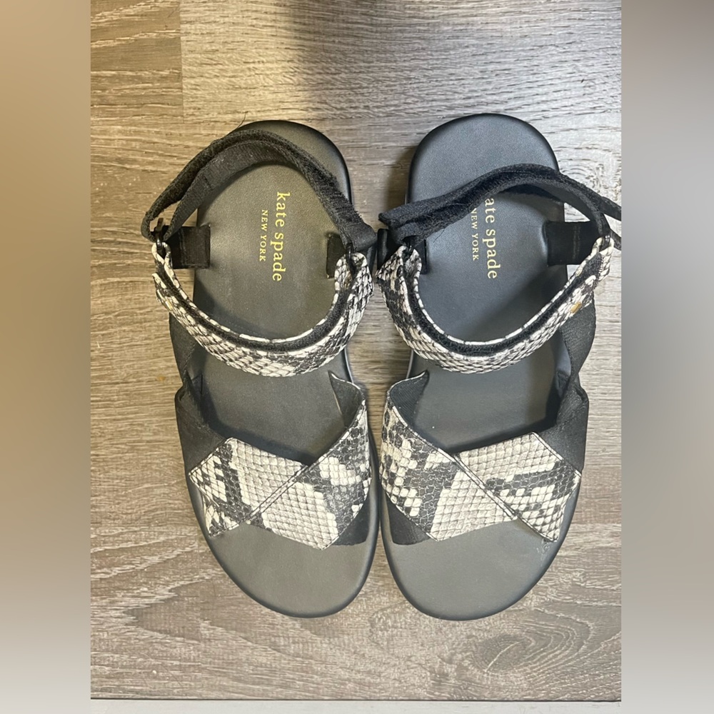 Kate Spade New York Women's Dotty Wedge Sandals Black White Size 6.5 - Picture 2 of 6